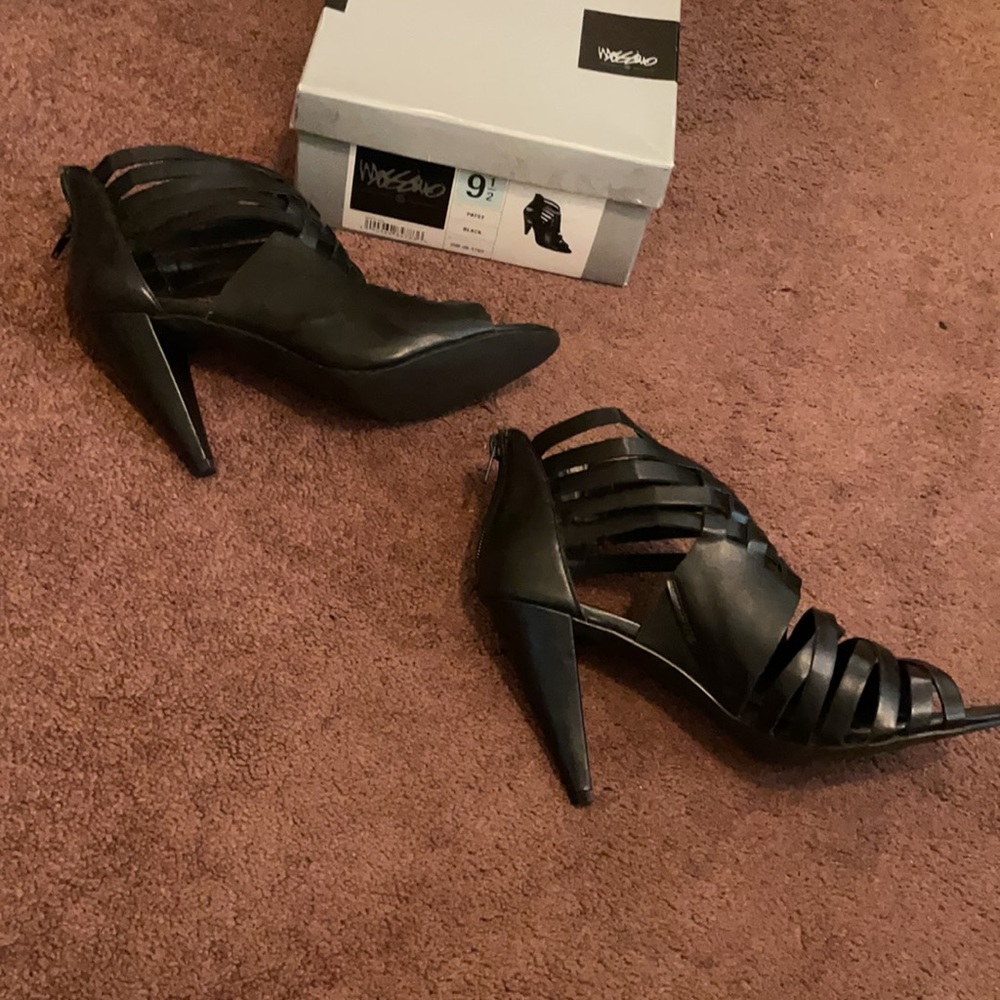 zip back booties - Picture 3 of 4